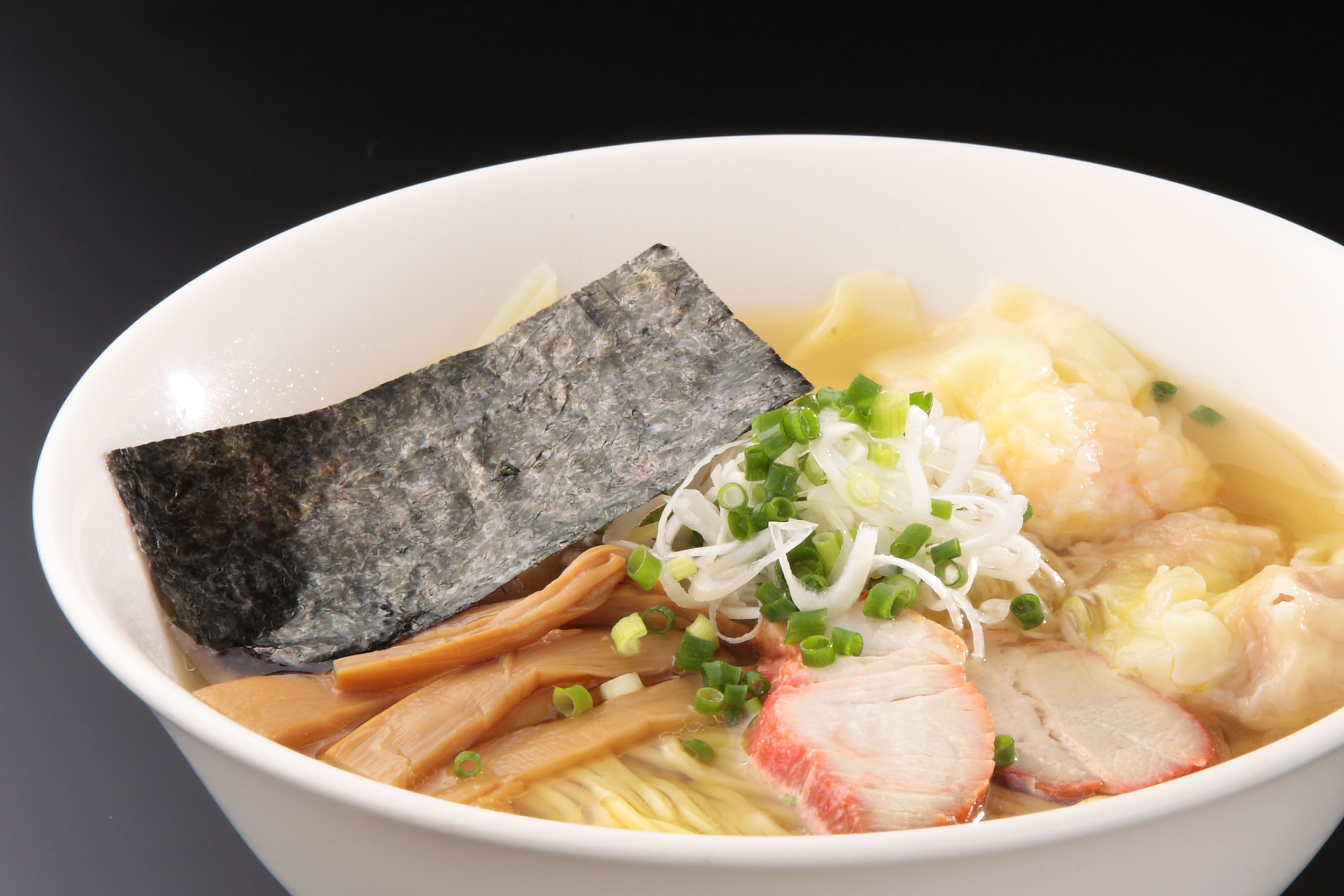特製ワンタン麺(白)