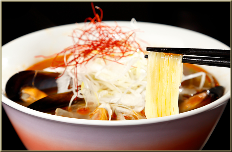 真島組！解散らぁ麺（貝酸辣麺）